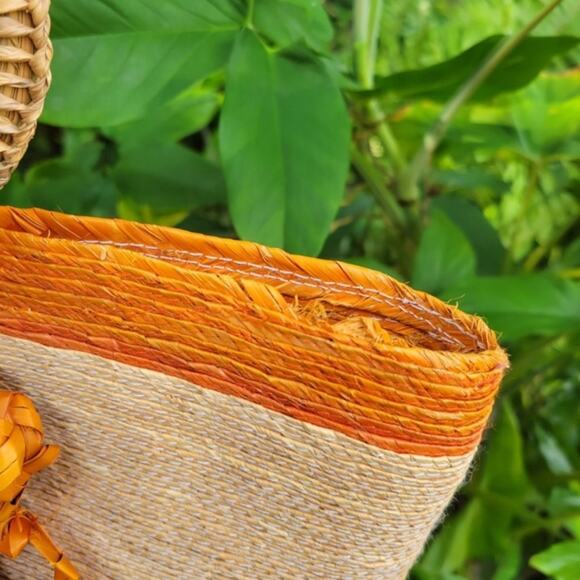 Flower Accent Straw Woven Wicker Bag Boho Beach Vacation Summer - Picture 7 of 9